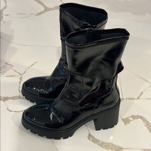 Zara Black Patent Leather Ankle Boots 39